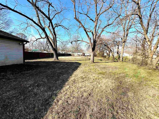 3121 S Weinbach Avenue, Evansville, IN 47714