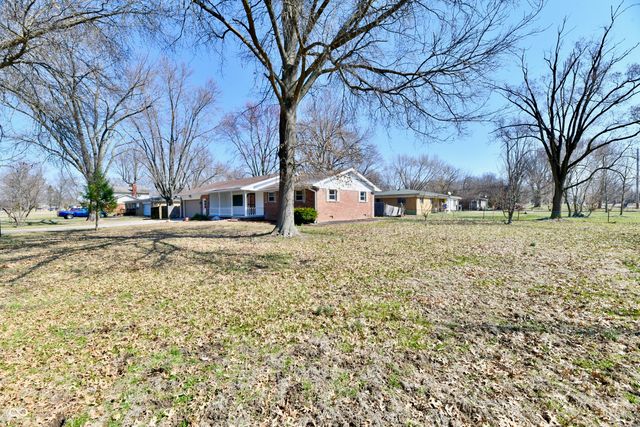 7953 Forest Park Drive, Indianapolis, IN 46217