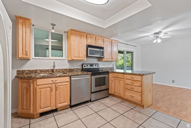 4928 S 1645 E, Holladay, UT 84117