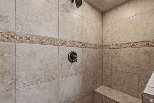4928 S 1645 E, Holladay, UT 84117