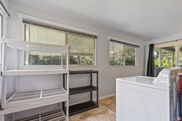 4928 S 1645 E, Holladay, UT 84117