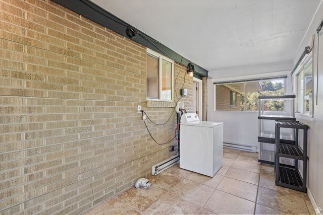 4928 S 1645 E, Holladay, UT 84117