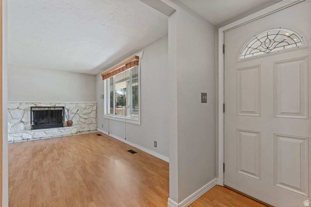 4928 S 1645 E, Holladay, UT 84117 — photo 4