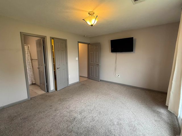 2001 Audley Bolton Drive, Searcy, AR 72143