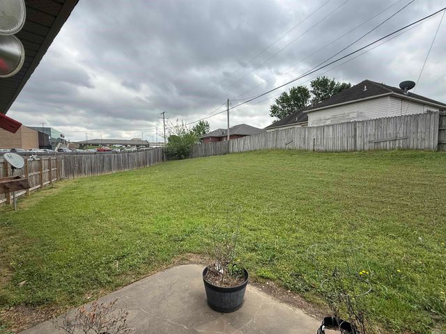 2001 Audley Bolton Drive, Searcy, AR 72143