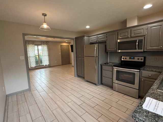 2001 Audley Bolton Drive, Searcy, AR 72143
