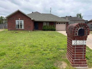 2001 Audley Bolton Drive, Searcy, AR 72143
