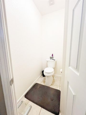 668 Spirou St, Stockton, CA 95204
