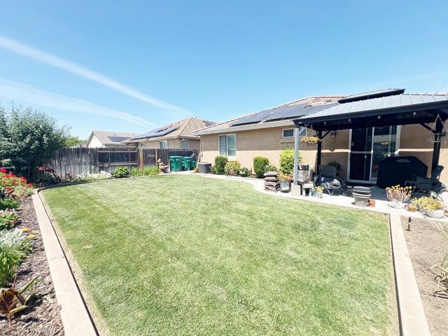 668 Spirou St, Stockton, CA 95204
