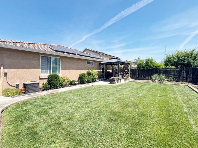 668 Spirou St, Stockton, CA 95204