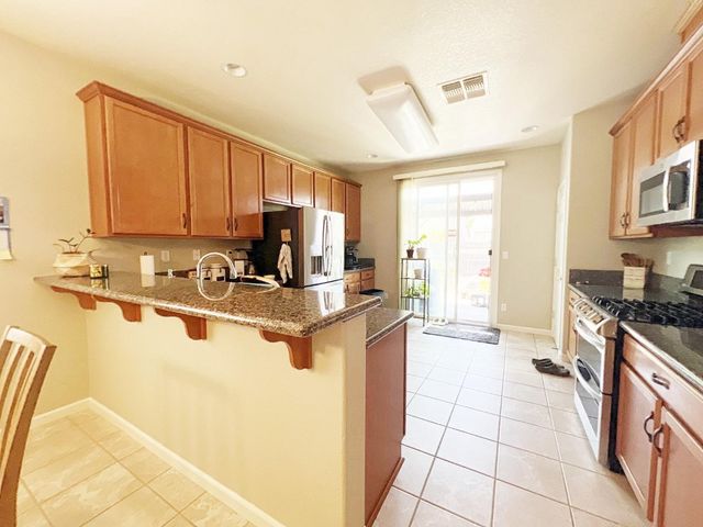 668 Spirou St, Stockton, CA 95204