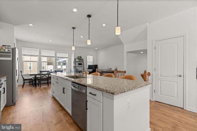 1605 ASTER LN, Hanover, MD 21076