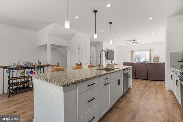 1605 ASTER LN, Hanover, MD 21076