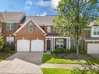 15211 Arleta Circle, Charlotte, NC 28277