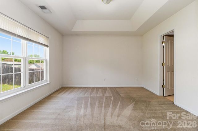 740 Aberdeen Glen Place, Charlotte, NC 28214