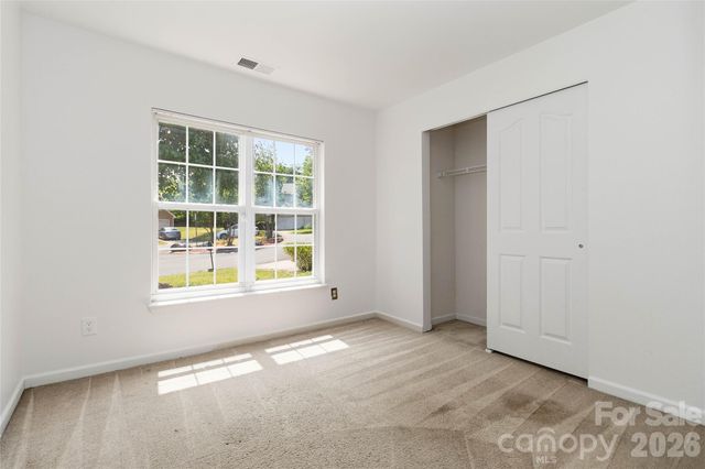 740 Aberdeen Glen Place, Charlotte, NC 28214