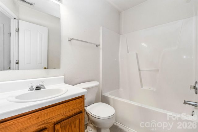 740 Aberdeen Glen Place, Charlotte, NC 28214