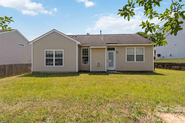 740 Aberdeen Glen Place, Charlotte, NC 28214