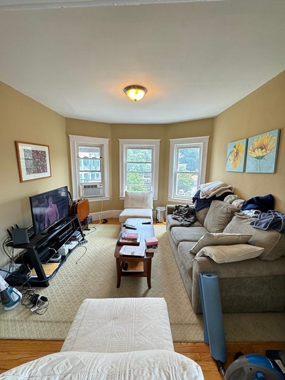 11 Wilson Park 3, Boston, MA 02135