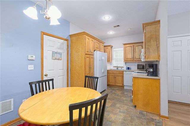 8344 Waverly Avenue, Kansas City, KS 66109