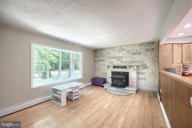 6106 E HILL TOP DR E, Spring Grove, PA 17362