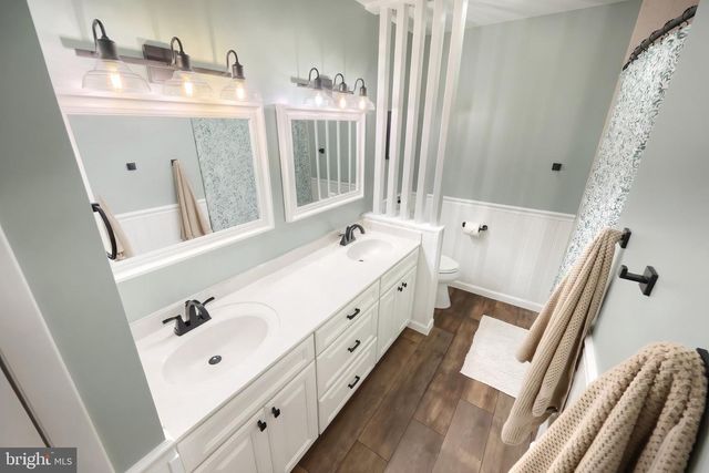 6106 E HILL TOP DR E, Spring Grove, PA 17362