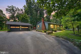 6106 E HILL TOP DR E, Spring Grove, PA 17362