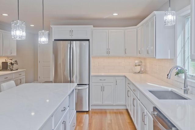 14 Wellfleet, Wilbraham, MA 01095