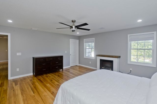 14 Wellfleet, Wilbraham, MA 01095