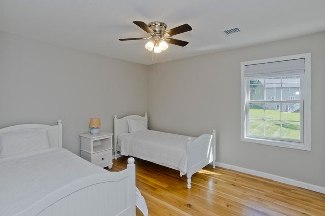 14 Wellfleet, Wilbraham, MA 01095
