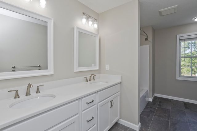 14 Wellfleet, Wilbraham, MA 01095