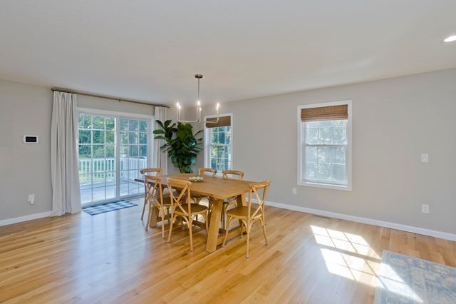 14 Wellfleet, Wilbraham, MA 01095