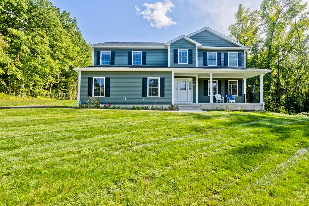 14 Wellfleet, Wilbraham, MA 01095