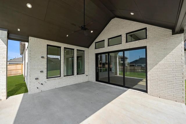 5002 Fountainhead Lane, Manvel, TX 77578