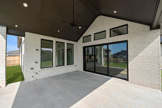 5002 Fountainhead Lane, Manvel, TX 77578