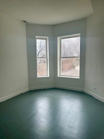 4035-37 W Harrison Street, Chicago, IL 60624