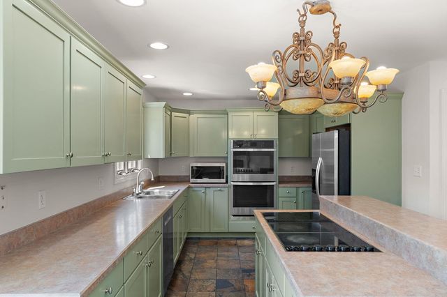 5371 72nd Avenue, Schererville, IN 46375
