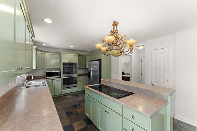 5371 72nd Avenue, Schererville, IN 46375