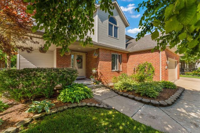 5371 72nd Avenue, Schererville, IN 46375