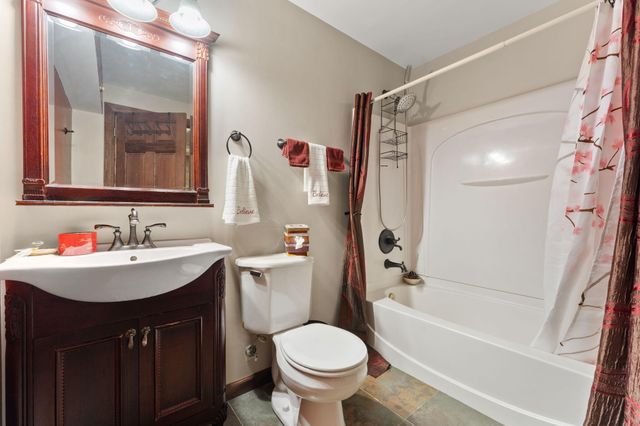 5371 72nd Avenue, Schererville, IN 46375