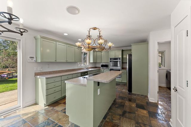 5371 72nd Avenue, Schererville, IN 46375