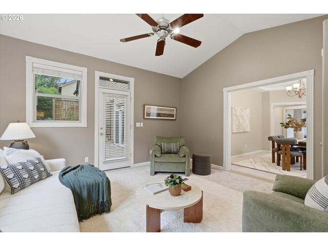 13088 Sw SAINT JAMES Ln, Portland, OR 97224