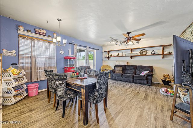 5822 W MORTEN Avenue, Glendale, AZ 85301