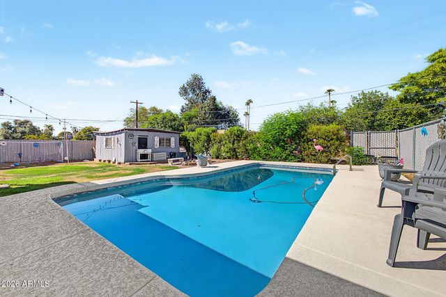 5822 W MORTEN Avenue, Glendale, AZ 85301