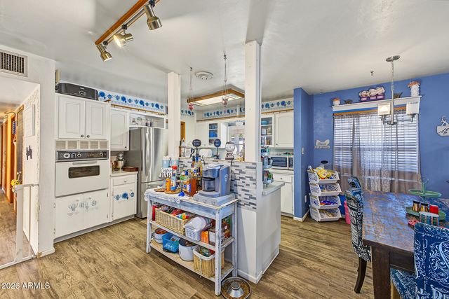 5822 W MORTEN Avenue, Glendale, AZ 85301