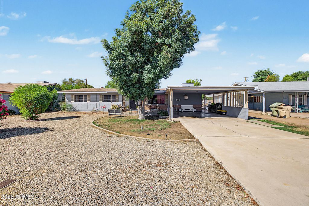 5822 W MORTEN Avenue, Glendale, AZ 85301 — photo 2