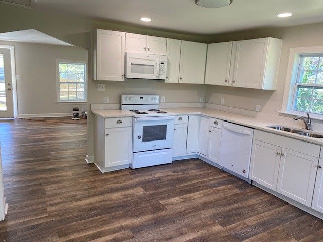 411 E 10th St, Columbia, TN 38401