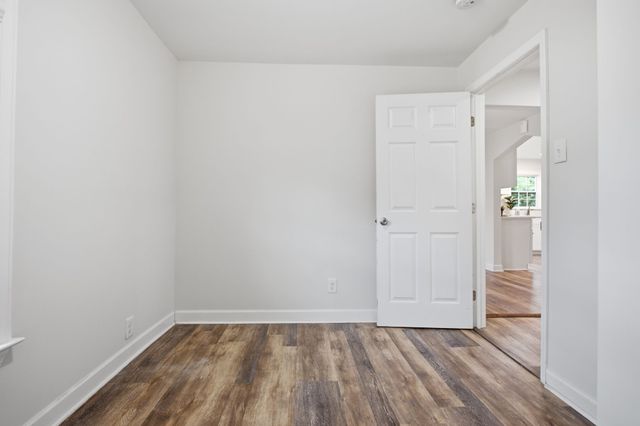 411 E 10th St, Columbia, TN 38401