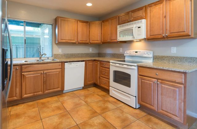 9533 Caminito Toga, San Diego, CA 92126