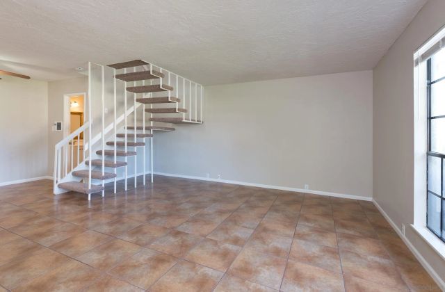 9533 Caminito Toga, San Diego, CA 92126